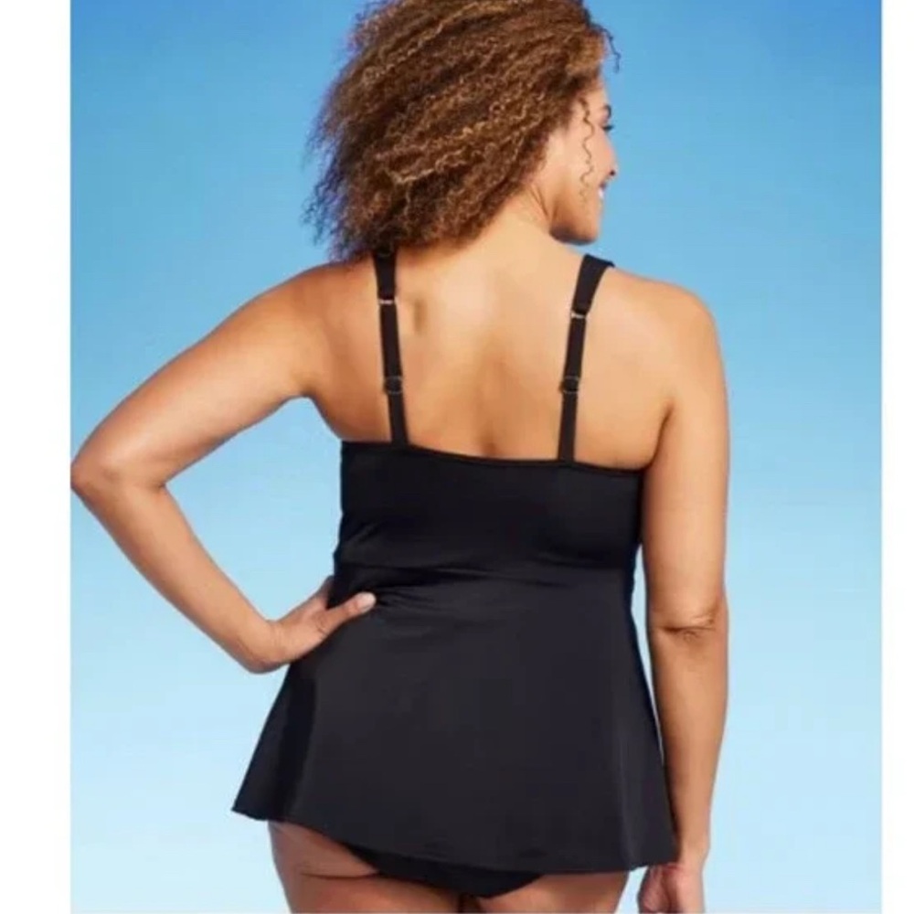 Lands' End NWT Black Flutter High Neck UPF 50 Tankini Top Medium (10-12) - Picture 2 of 9